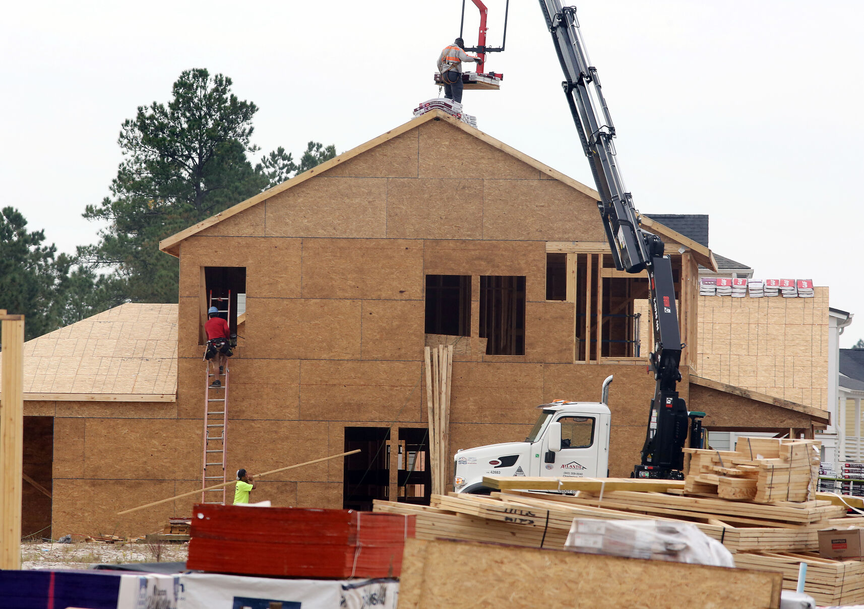 Larger home selection, dip in mortgage rates give SC homebuyers ‘wiggle room’